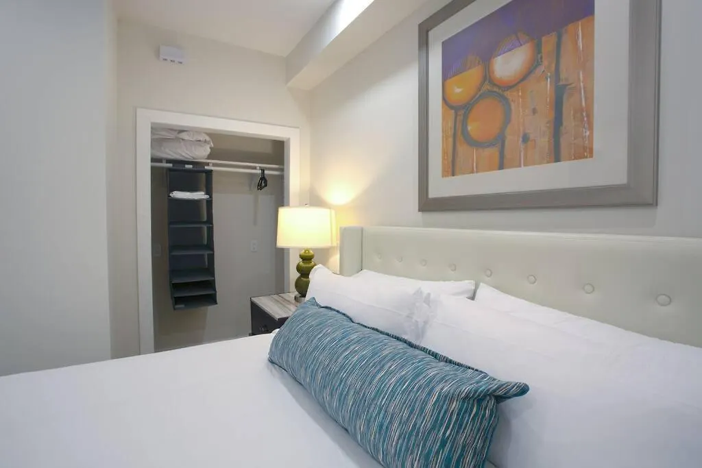 Spacious 1 Bedroom In Heart Of Apartment San Diego