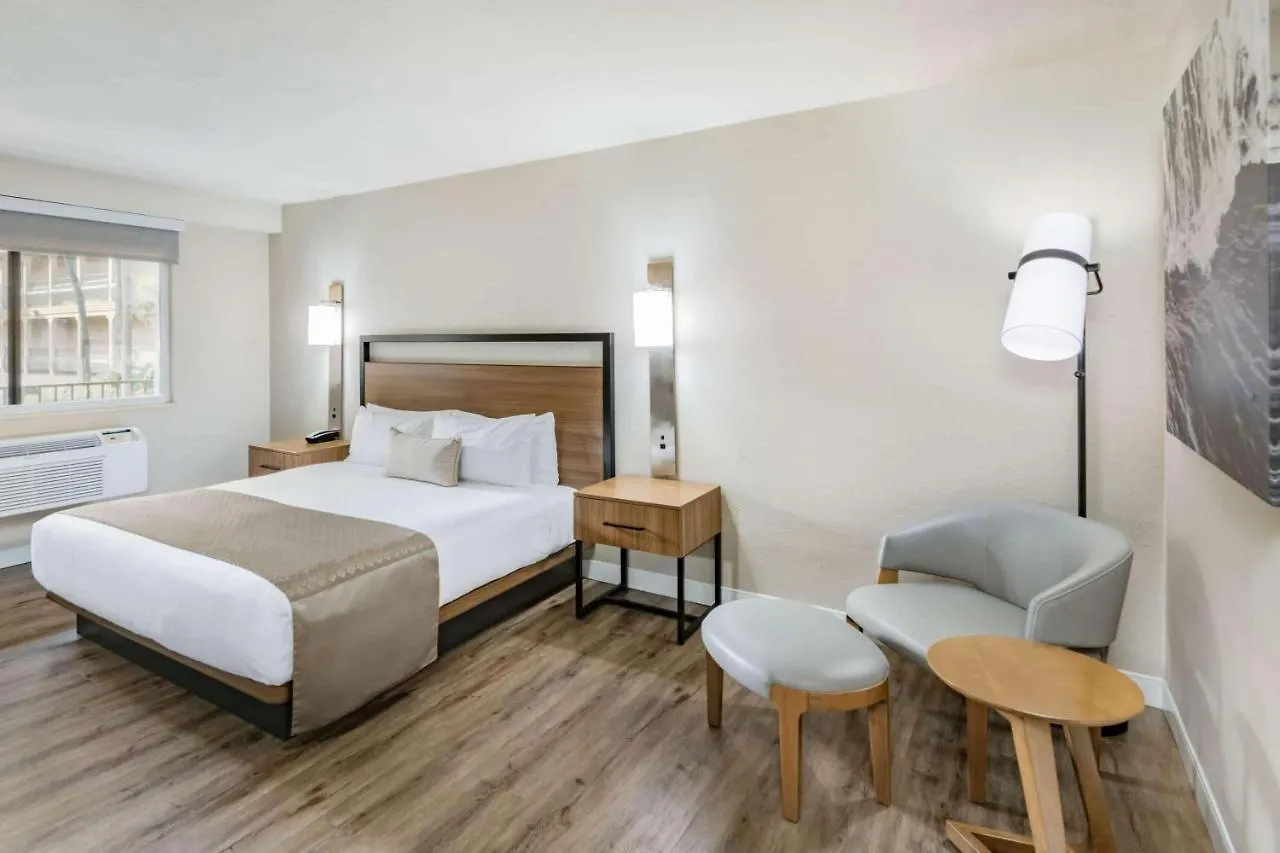 Отель Wyndham Garden Сан-Диего