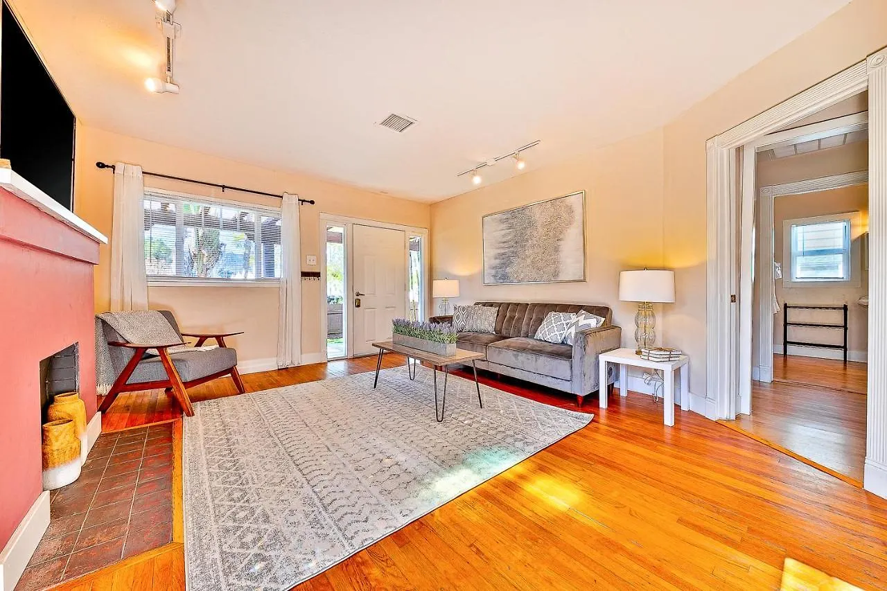 Holiday home Charming Hillcrest Craftsman *