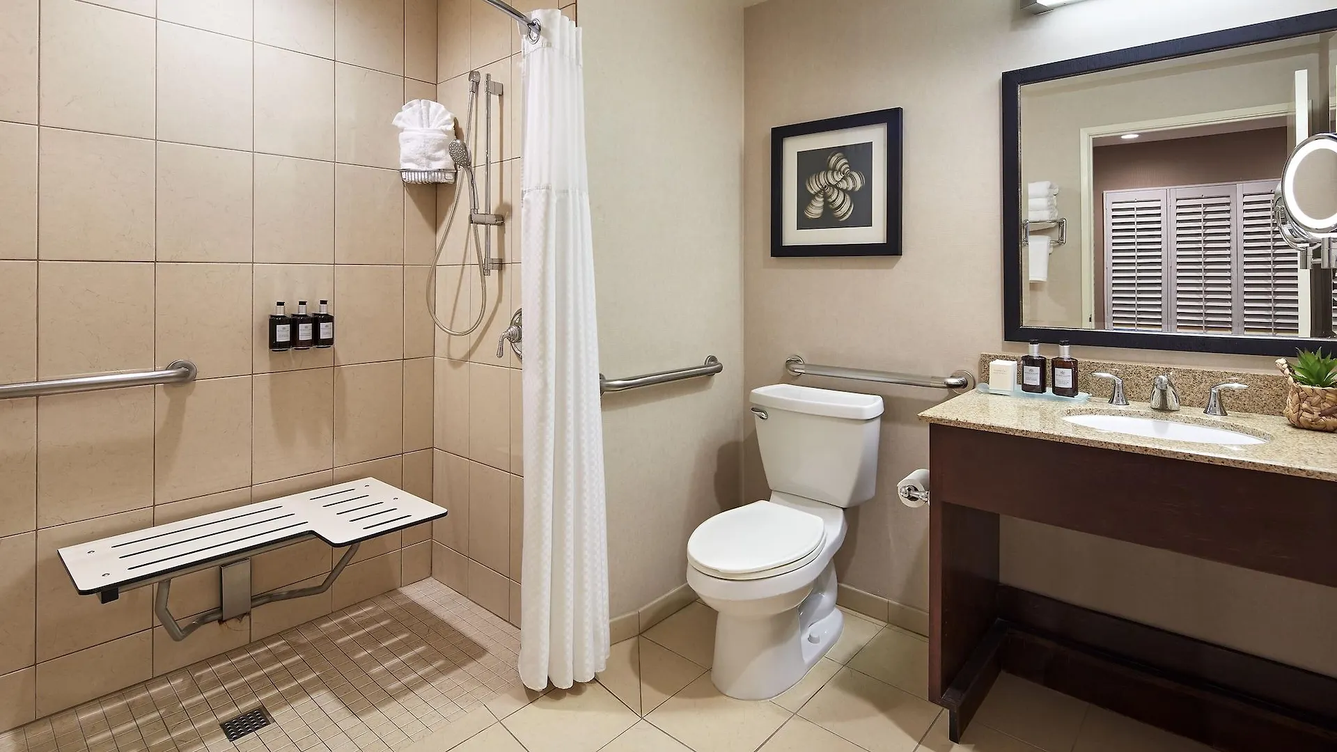 Empress La Jolla 3*