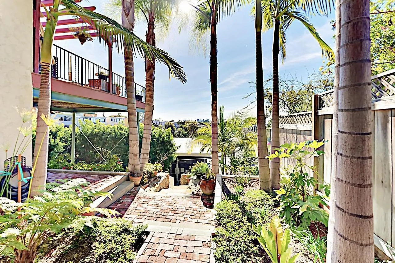 Holiday home Ibis Manor *
