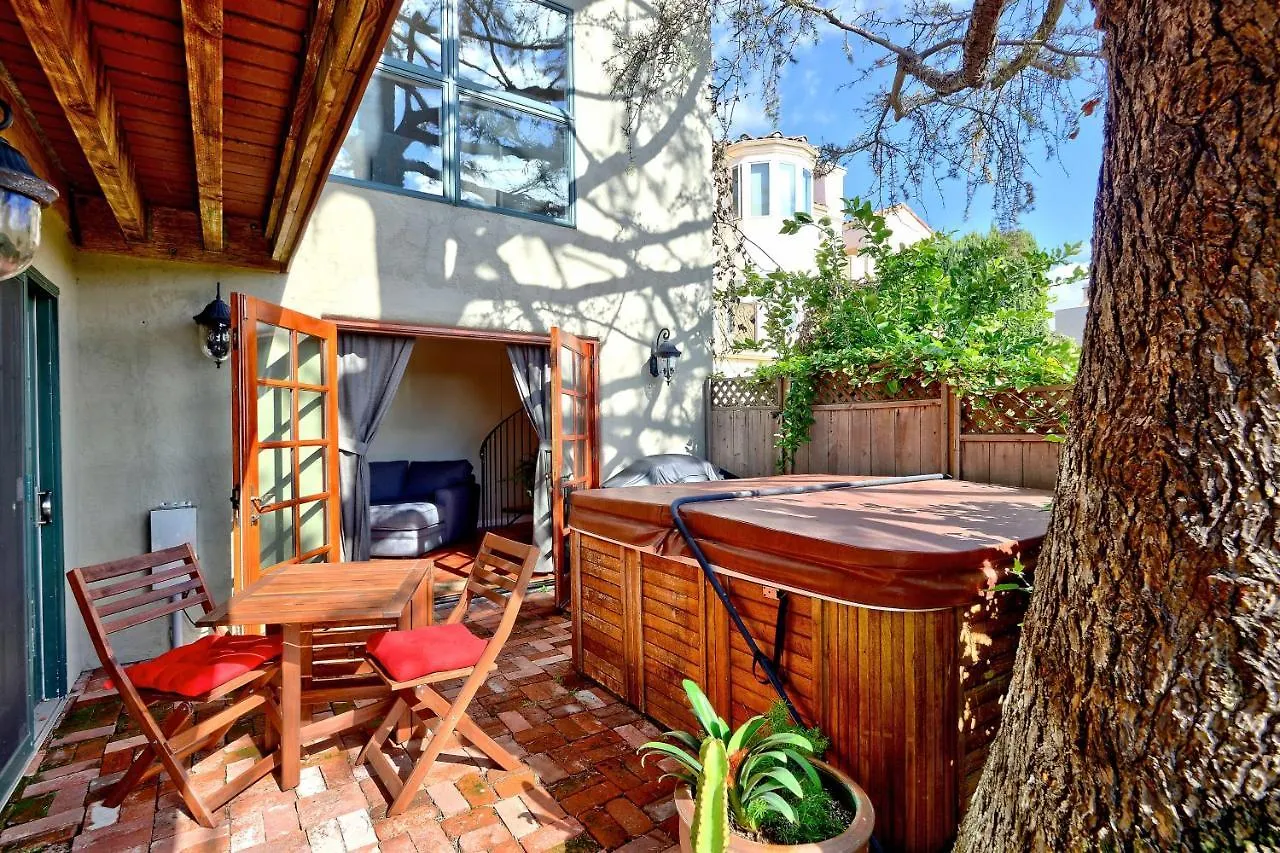 Ibis Manor * San Diego