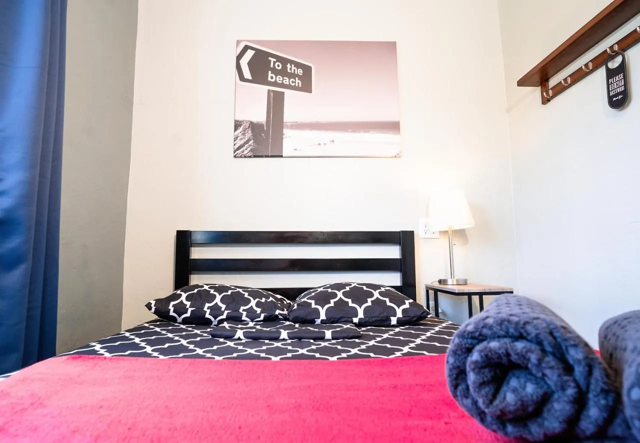 California Dreams - Ocean Hostel *