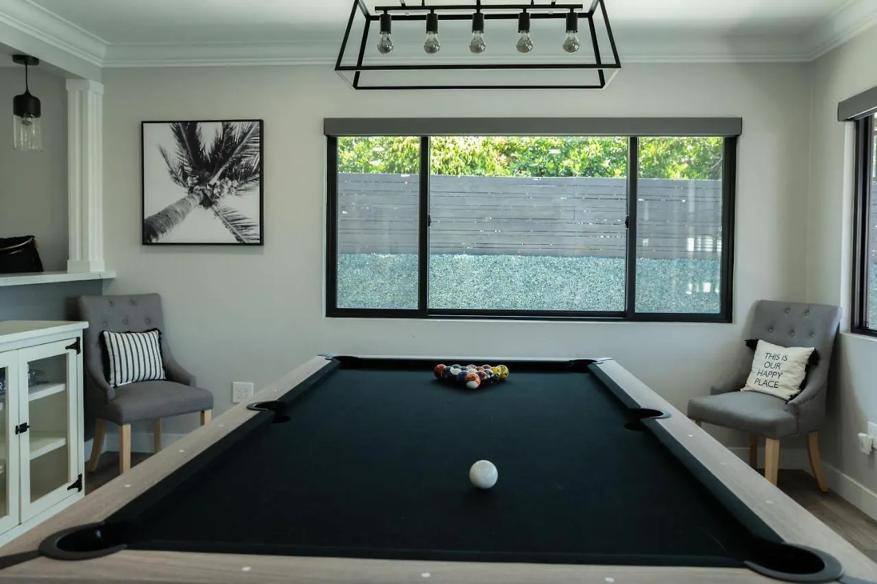 بيت للعطل New Modern Luxury Estate - Pool, Slide, Grotto سان دييغو