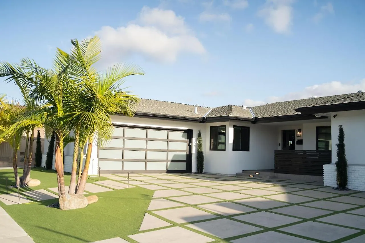 New Modern Luxury Estate - Pool, Slide, Grotto بيت للعطل *