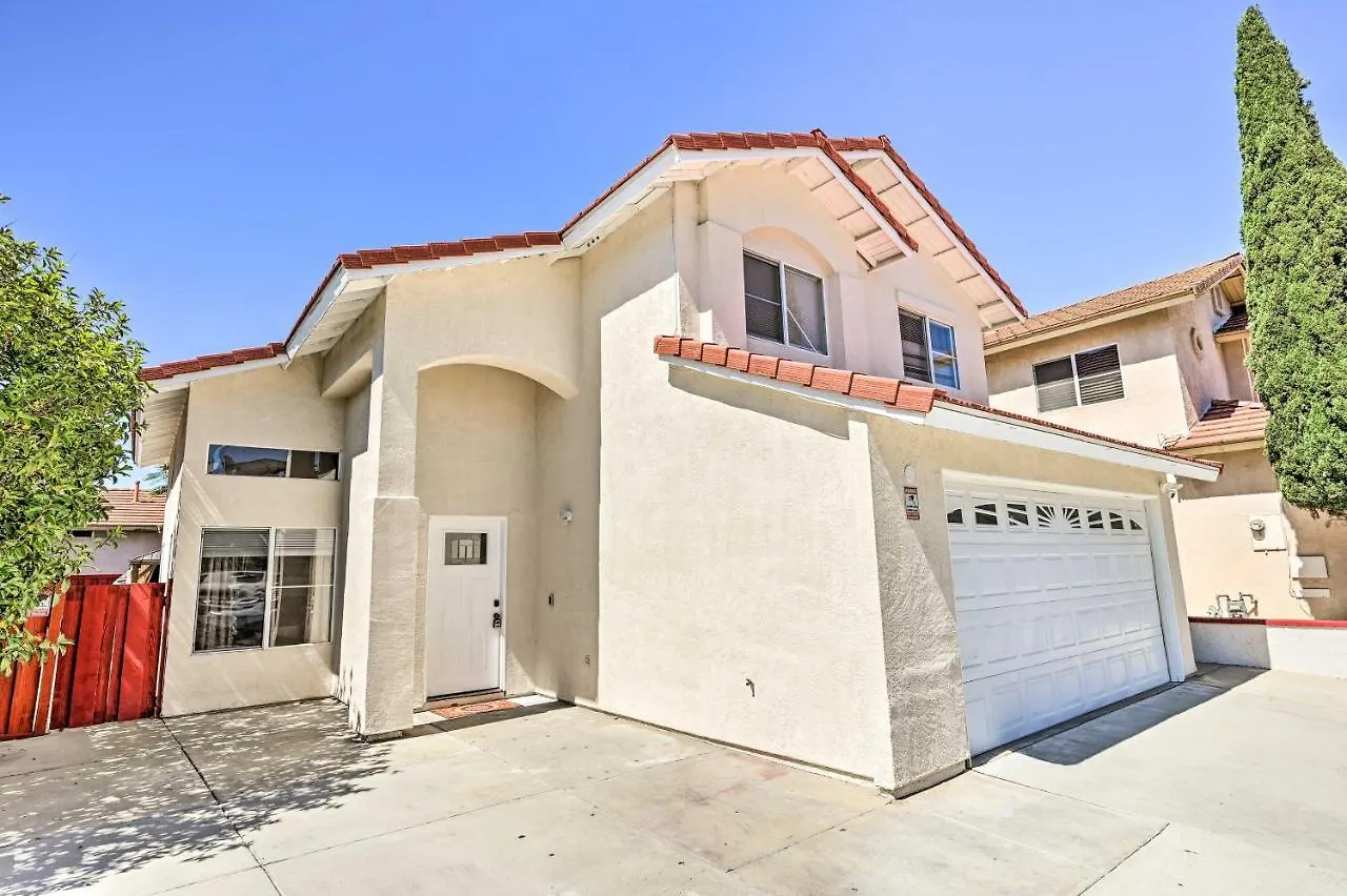 Sanctuary With Hot Tub And Large Patio!