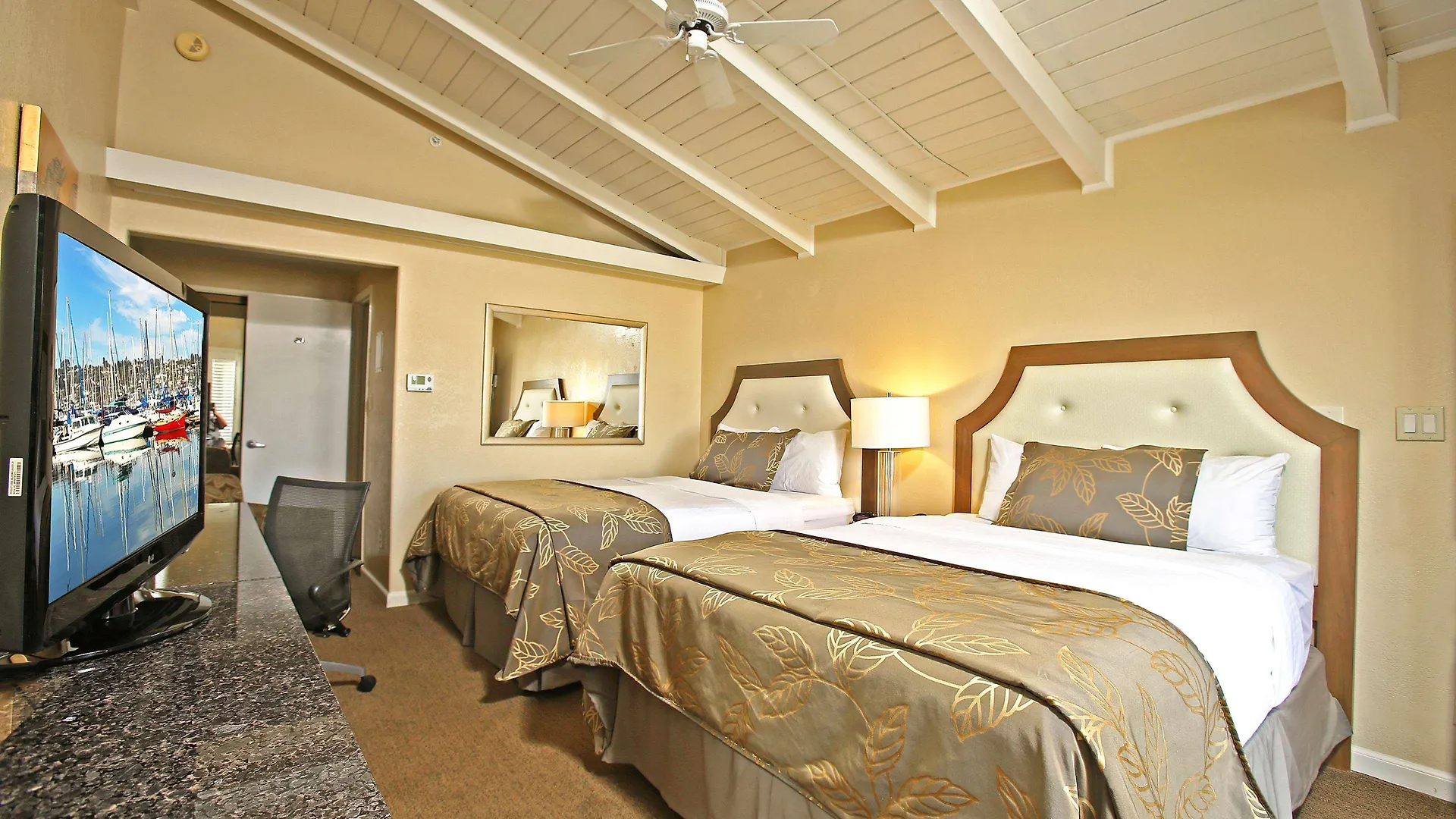 Best Western Plus Island Palms & Marina 3*