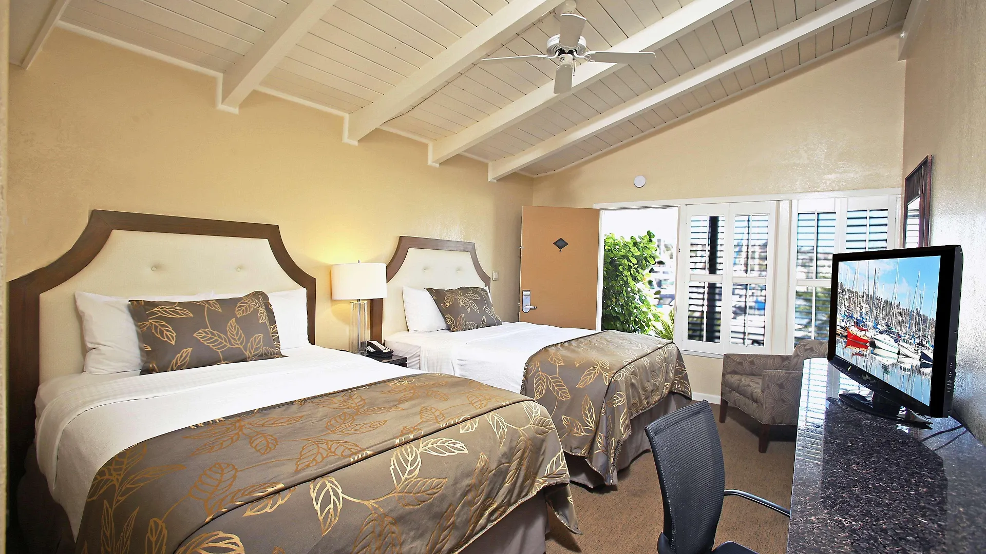 Best Western Plus Island Palms & Marina Hotel