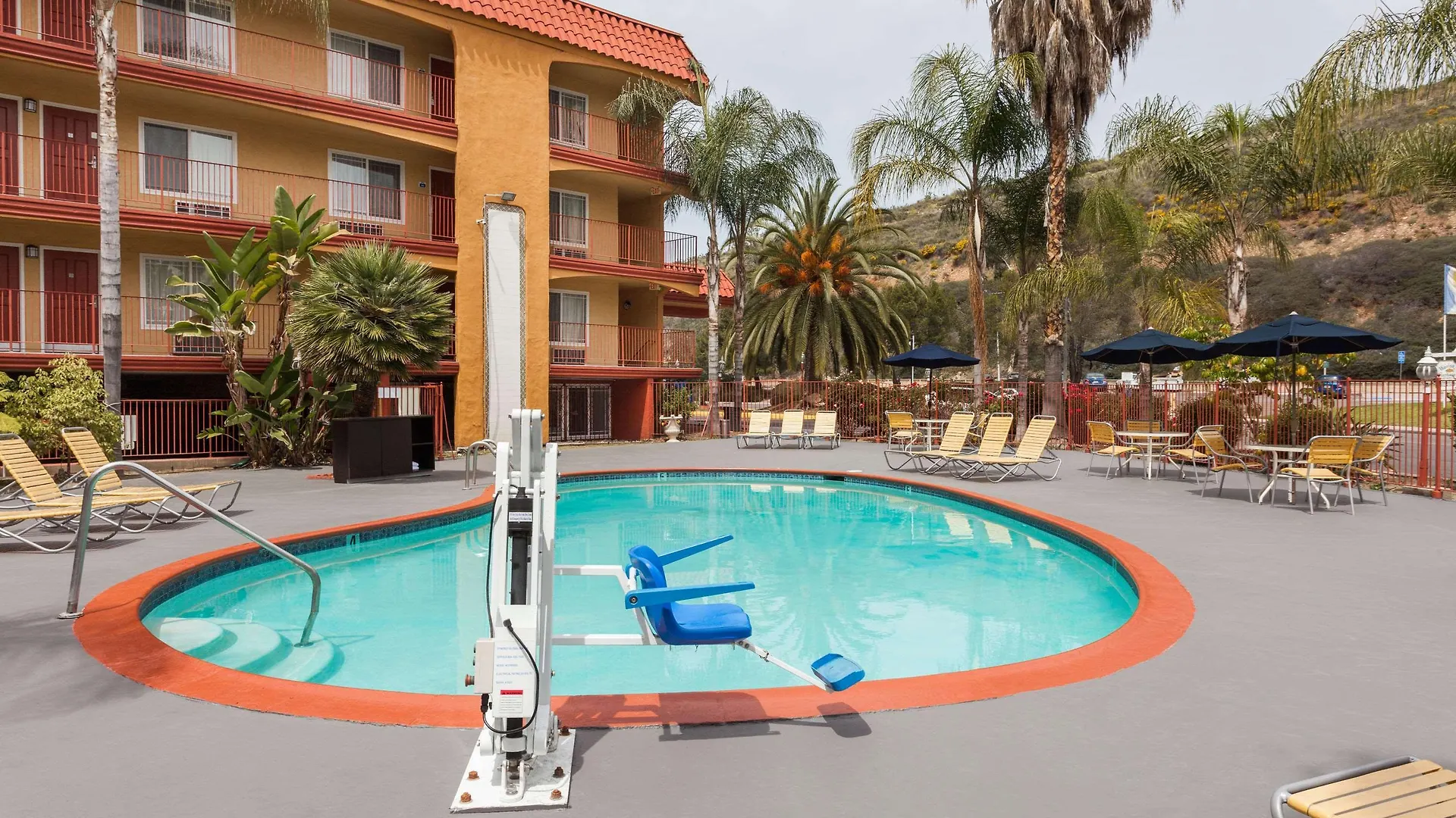 Hotel Days By Wyndham Mission Valley-sdsu
