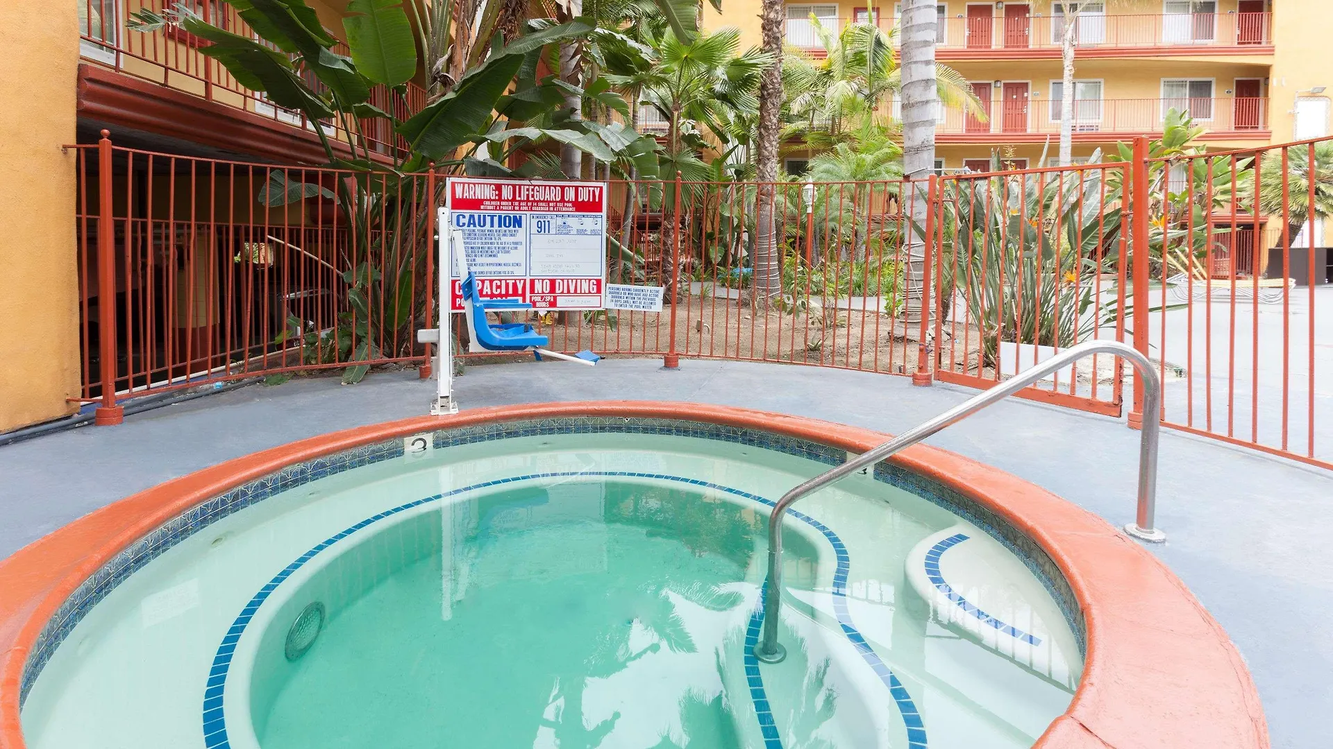 Days By Wyndham Mission Valley-sdsu Hotel