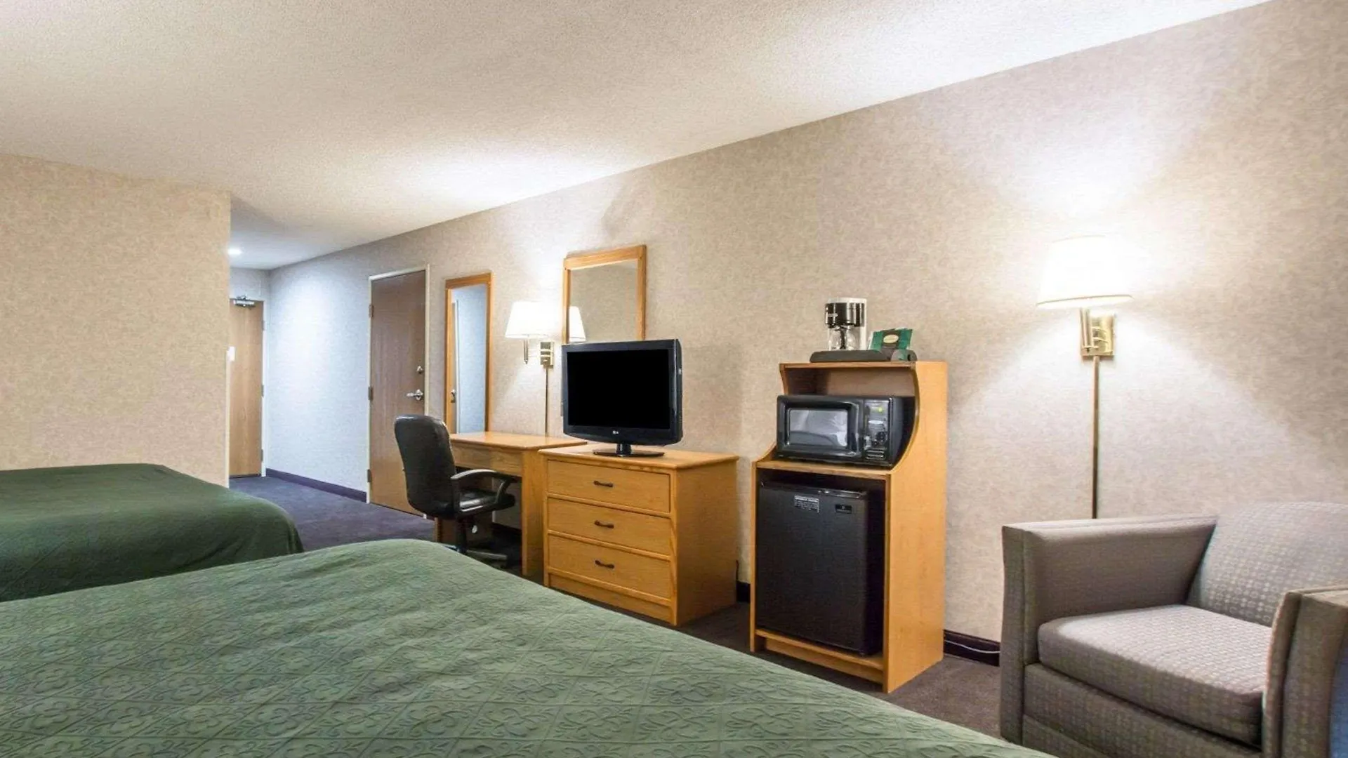 Quality Otay Mesa Hotel 3*