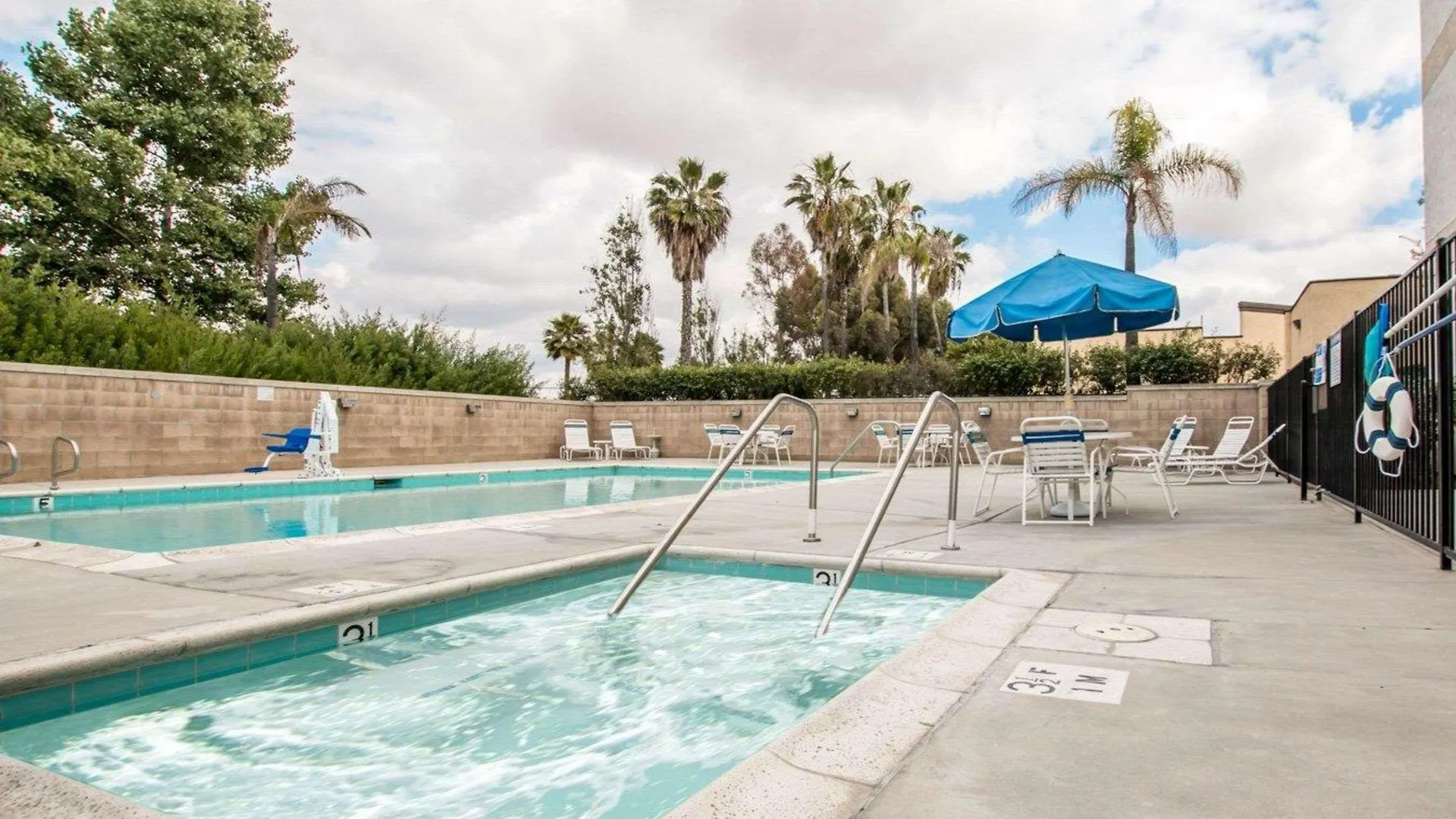 Quality Otay Mesa Hotel 3*