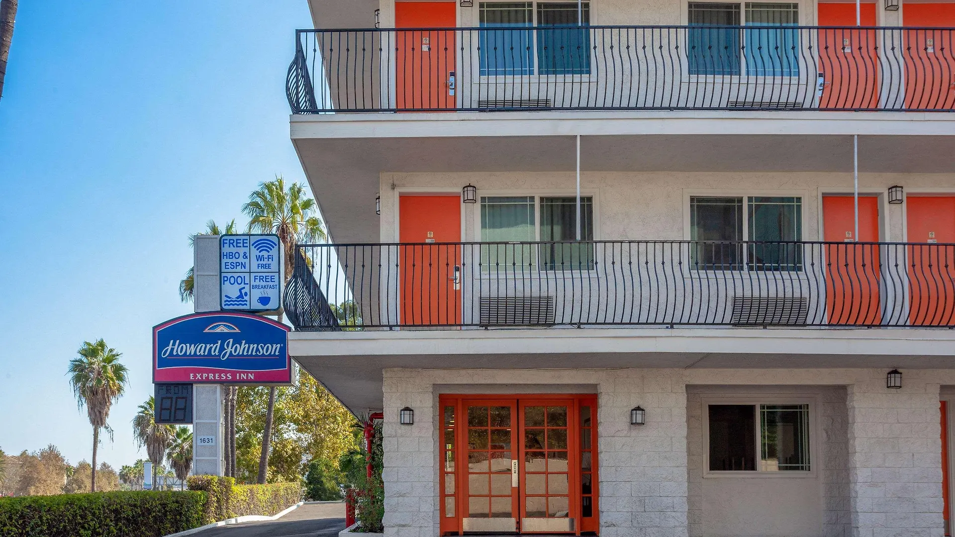 Howard Johnson By Wyndham Circle 3*