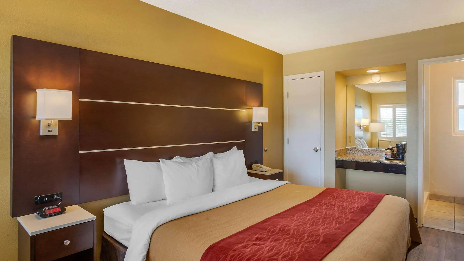 Comfort Airport At The Harbor Inn San Diego