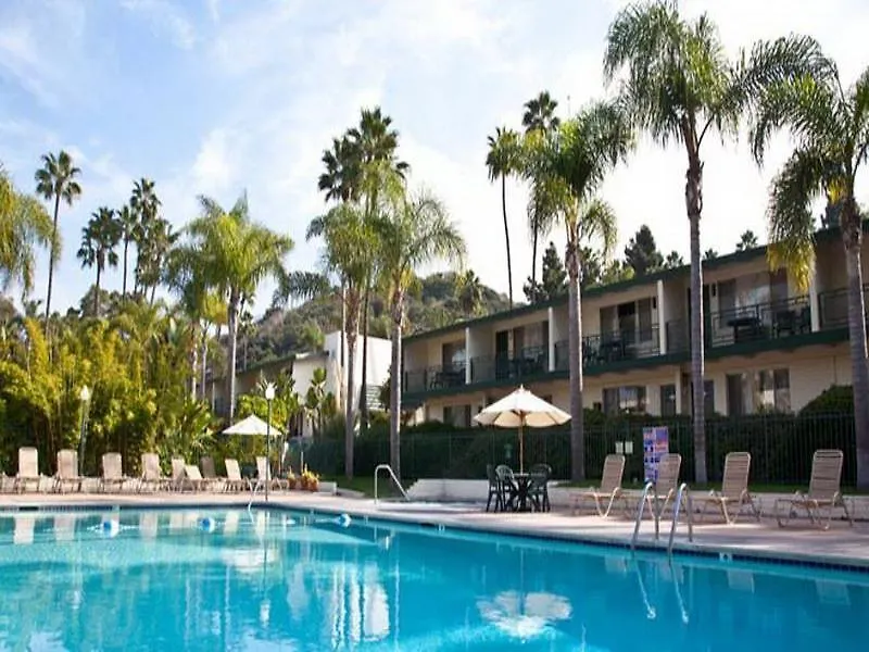 Mission Valley 3*