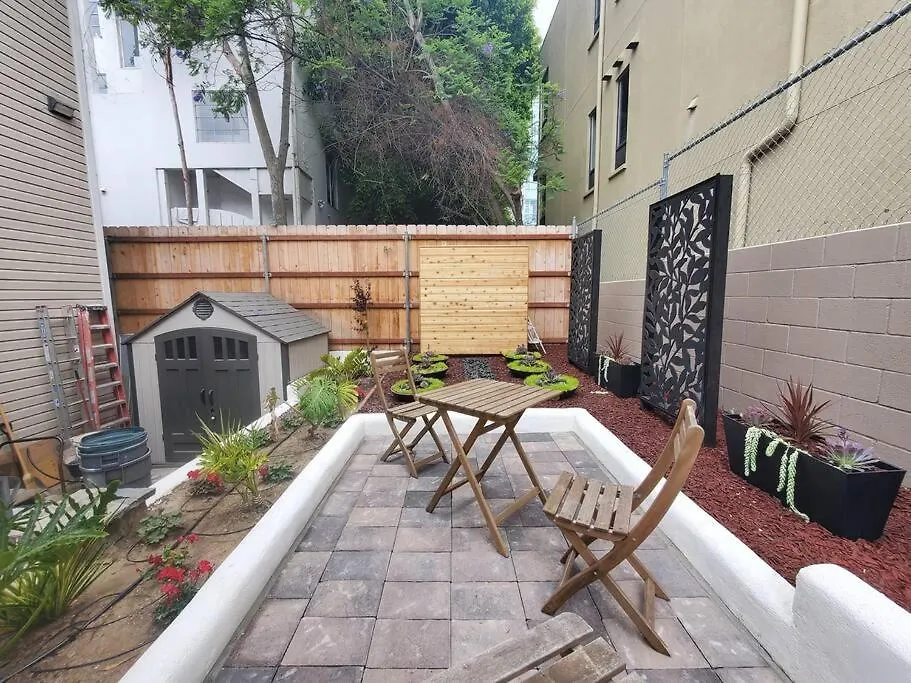 Cozy Studio Beautiful And Peaceful Of Gem Gaslamp District! Your Away From Home! *