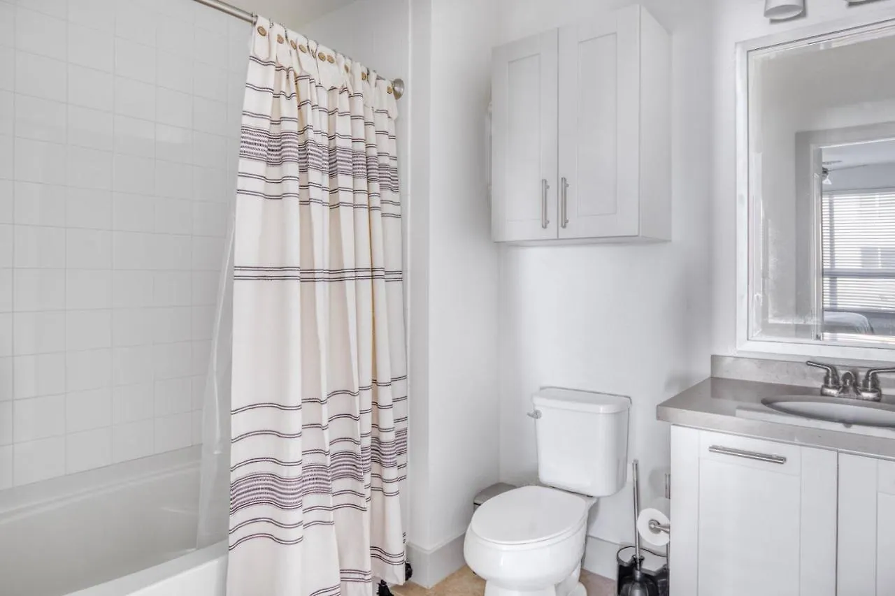 Mission Valley 2br W Wd Gym Pool Nr Shops San-4 *