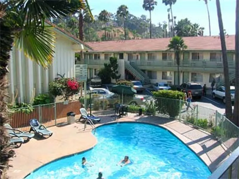 Iris - Mission Valley-san Diego Zoo-seaworld 2*