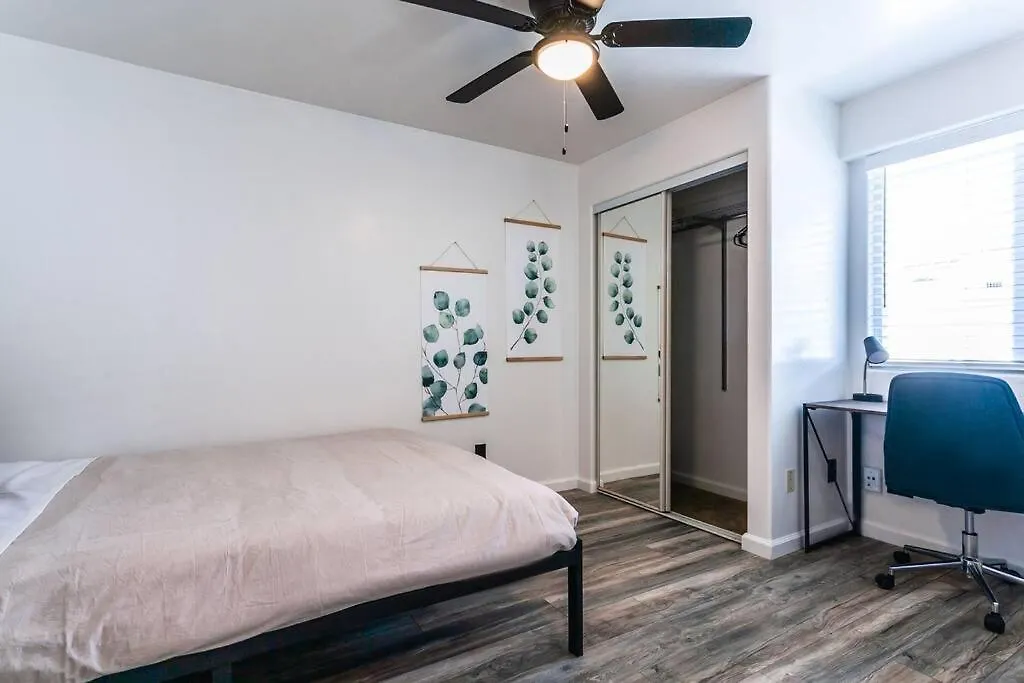 Crown Point Beach Retreat Apartment San Diego