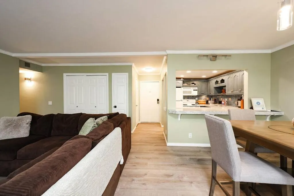 Chic Steps From Petco Park Apartment *