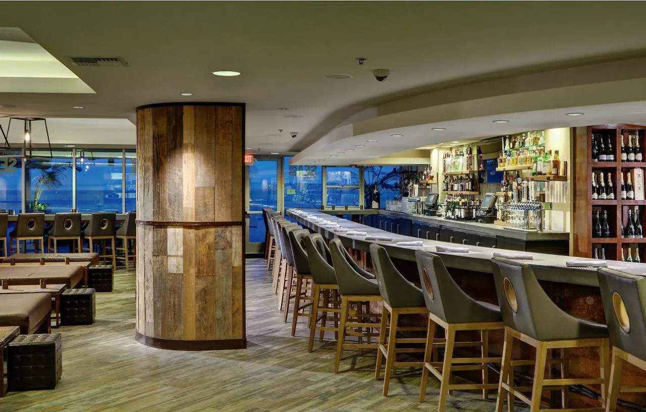 Pier South Resort, Autograph Collection Hotel 3*