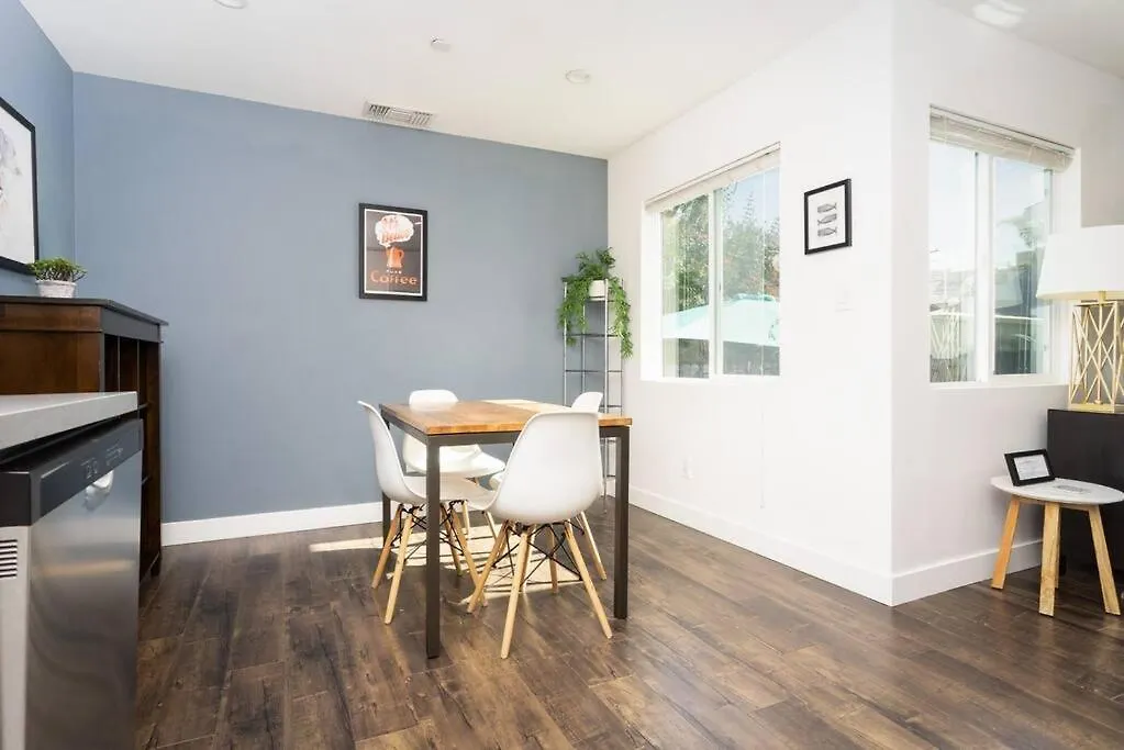 Holiday home North Park Retreat! Trendy & Tranquil 2br/2ba