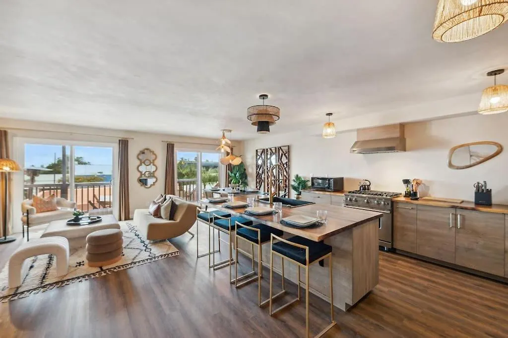 Holiday home Luxurious La Jolla W/ Ocean Views! San Diego
