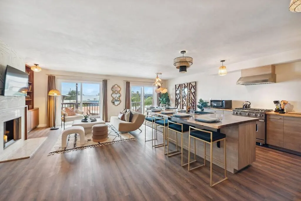 Luxurious La Jolla W/ Ocean Views! Holiday home