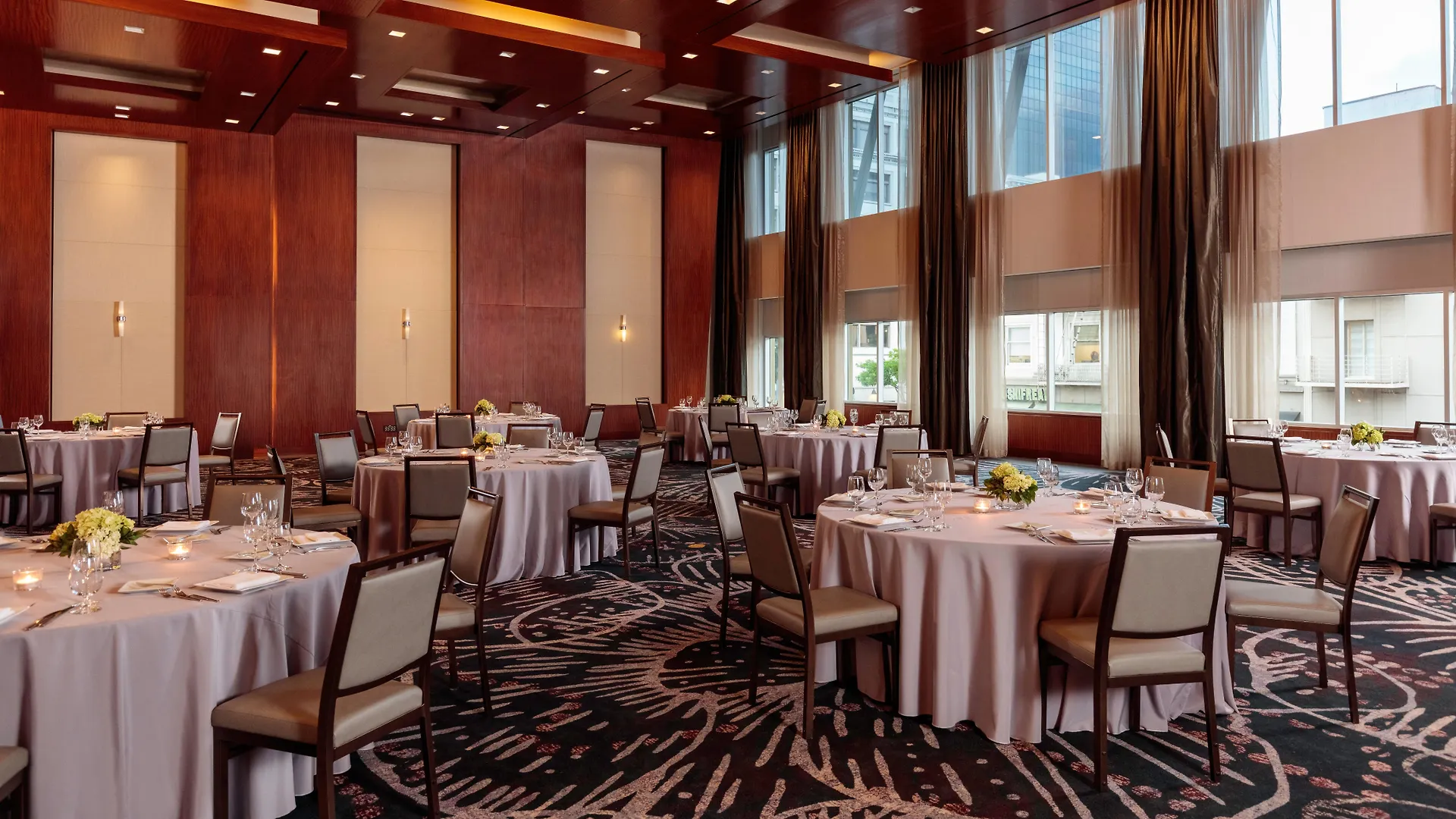 Alma Downtown, A Tribute Portfolio Hotel 4*