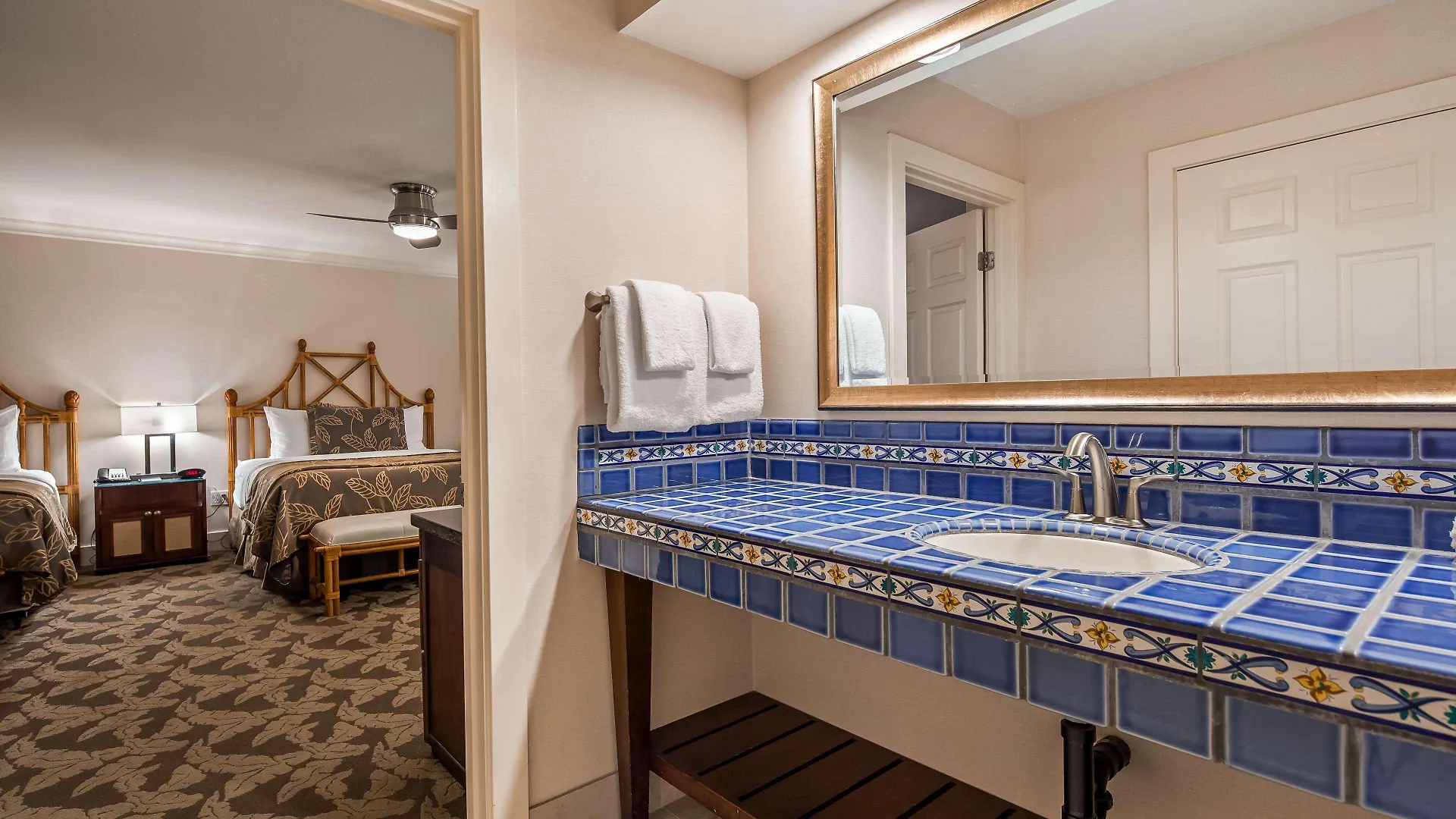 Best Western Plus Island Palms & Marina