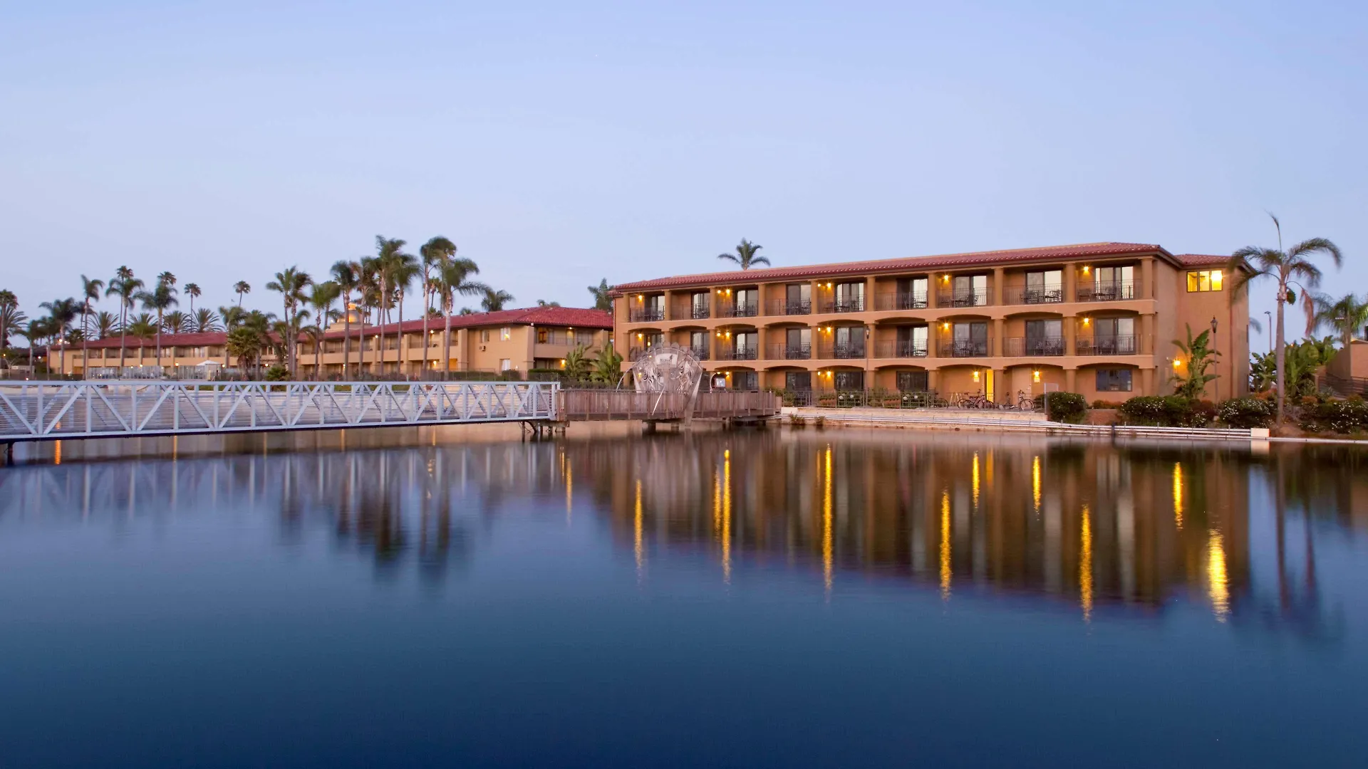 Best Western Plus Island Palms & Marina