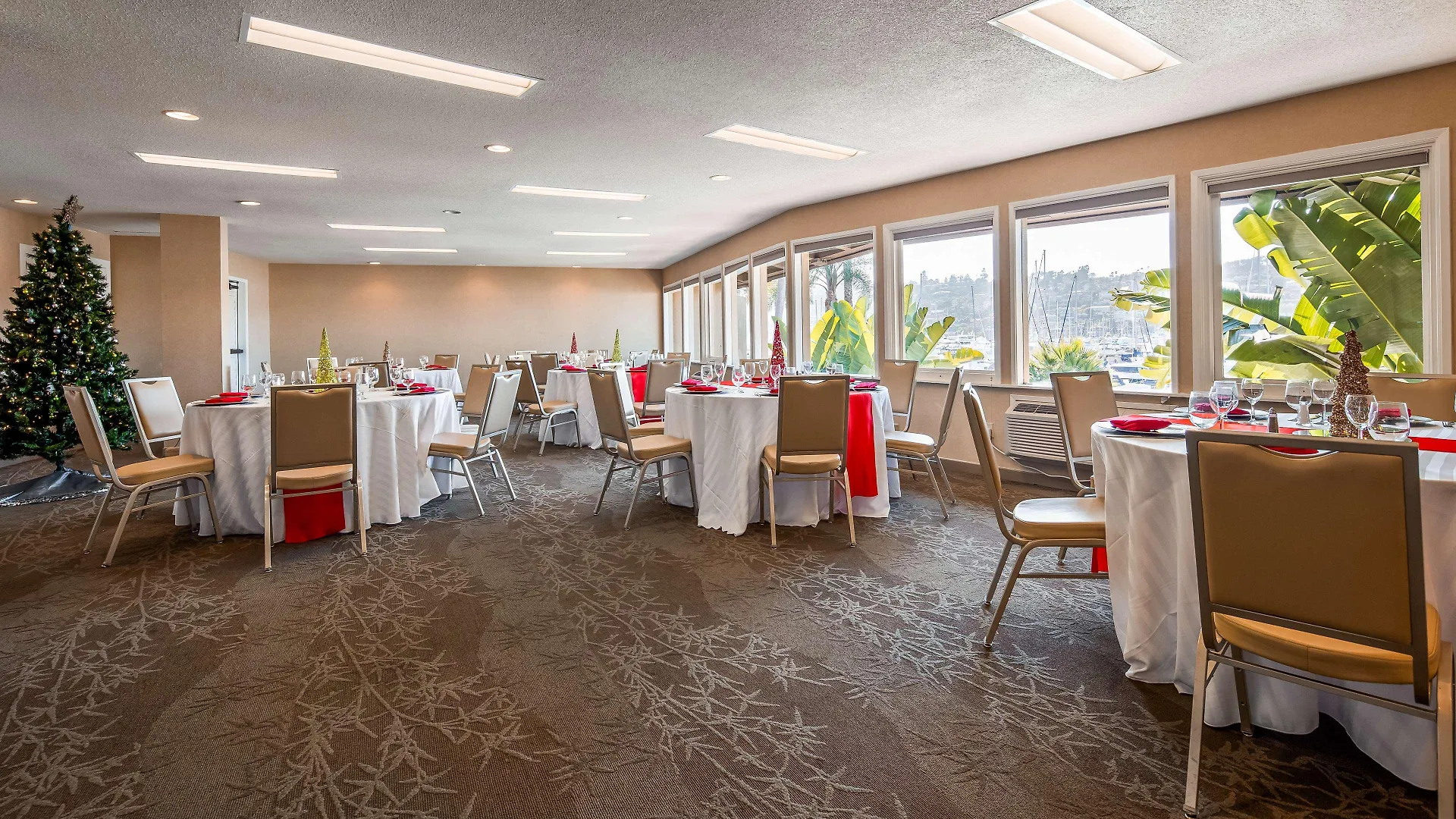 Best Western Plus Island Palms & Marina Hotel 3*