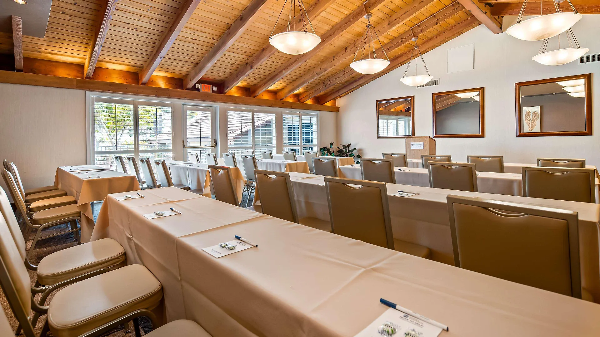 Best Western Plus Island Palms & Marina 3*