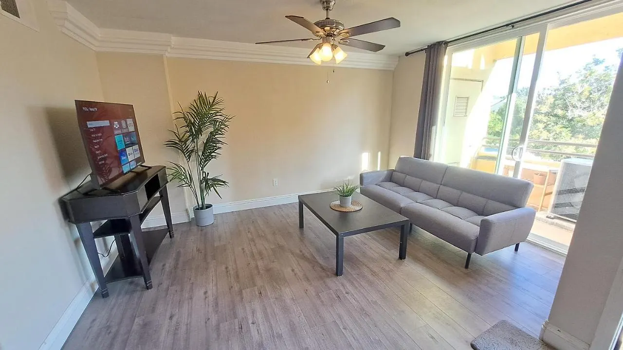 Venetian Apartment *