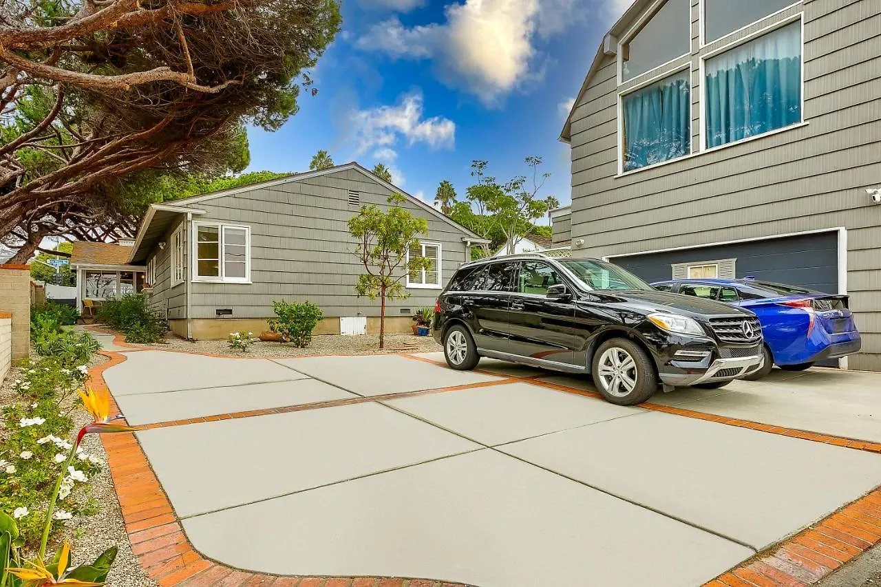Gorgeous Coastal Four-bedroom Steps From Windansea * San Diego