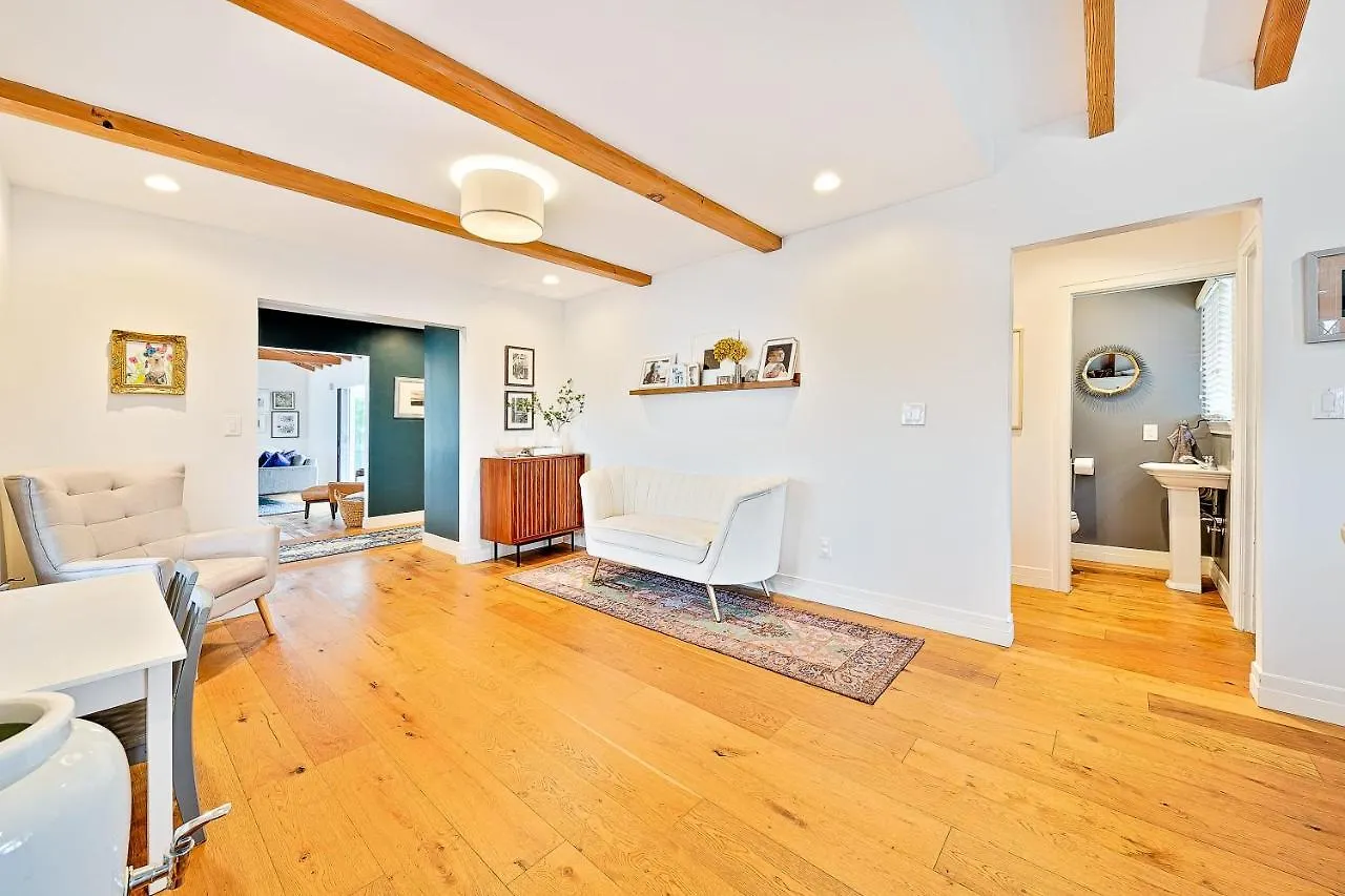 Gorgeous Coastal Four-bedroom Steps From Windansea San Diego