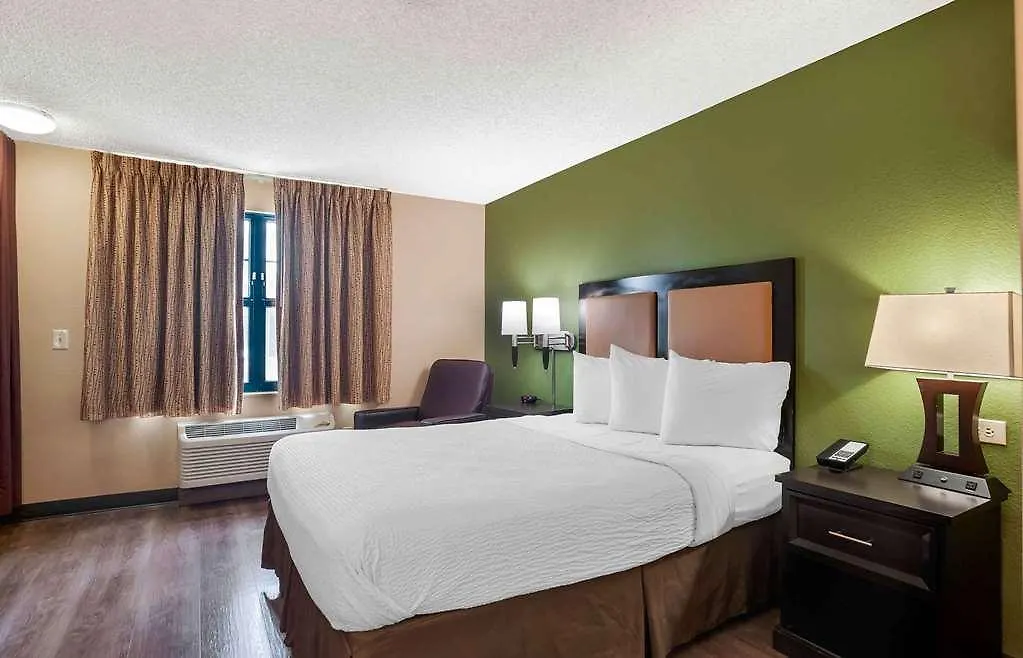 Extended America - - Circle Hotel 2*