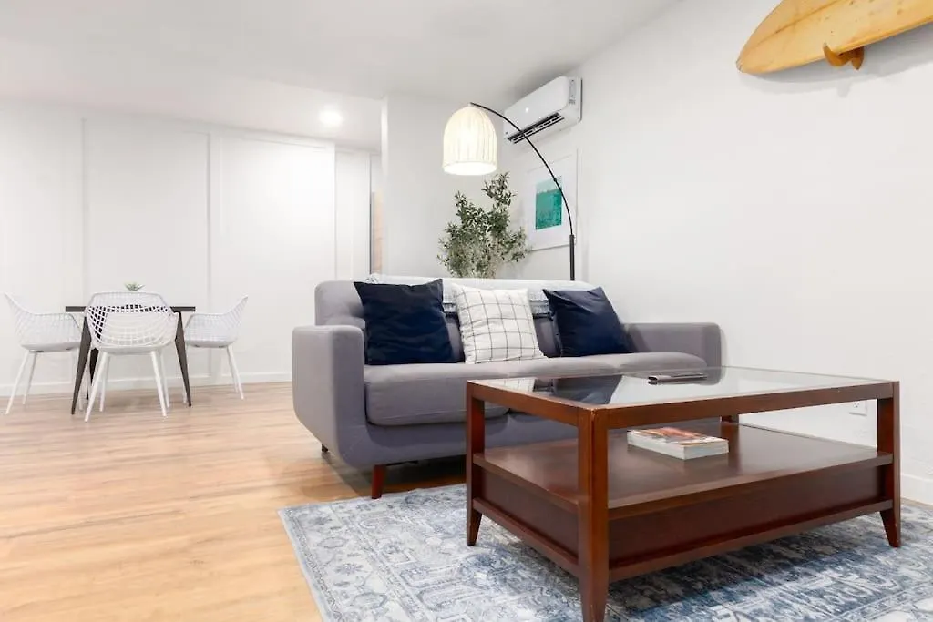 Cozy & Modern 1st-fl