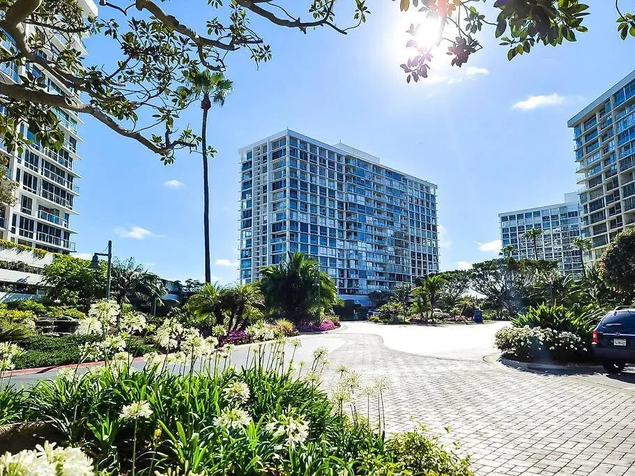 Luxury Beach-front High-rise
