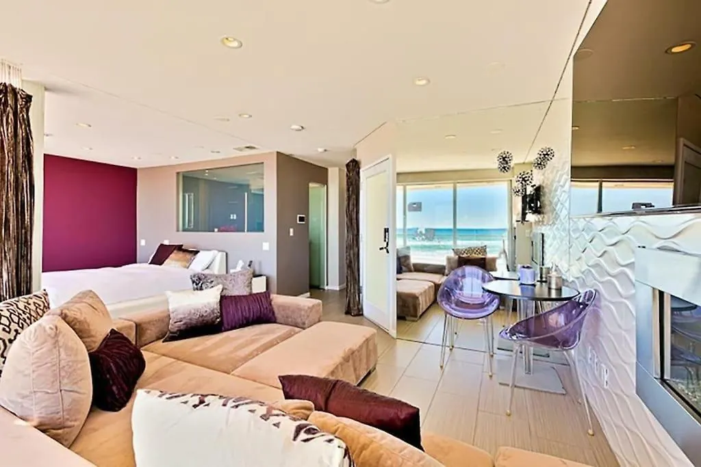 Crown Jewel In Mission At Ocean Front Walk Holiday home *