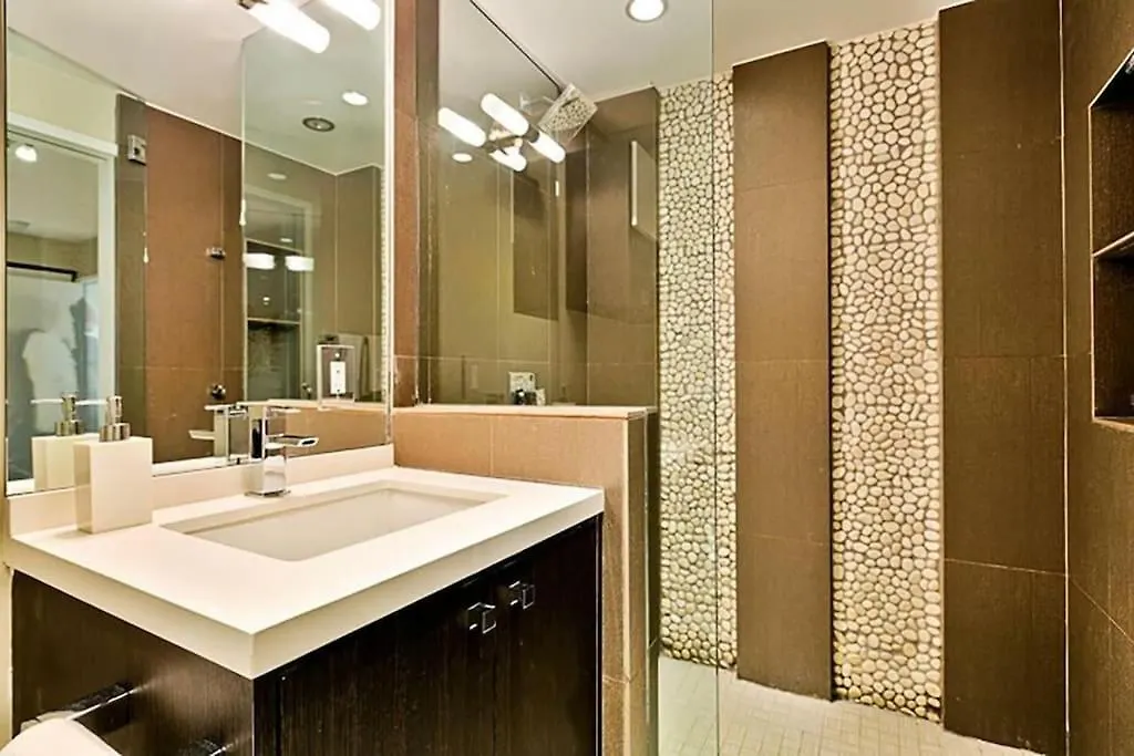 Crown Jewel In Mission At Ocean Front Walk * San Diego