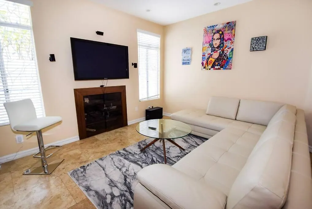 Private Front 4bed 4bath Pool And House San Diego