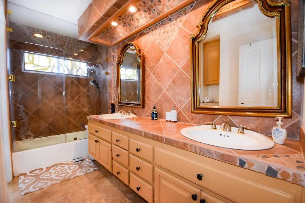 Villa Private Front 4bed 4bath Pool And House San Diego