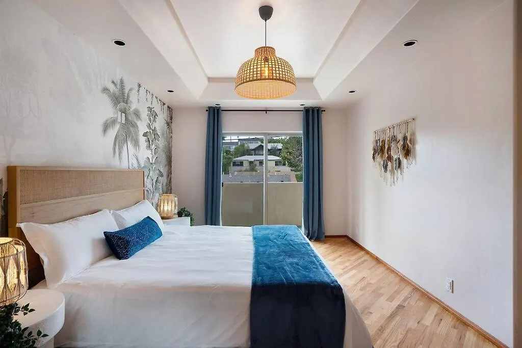 Rooftop City/water Views*jacuzzi*king Beds*central Holiday home