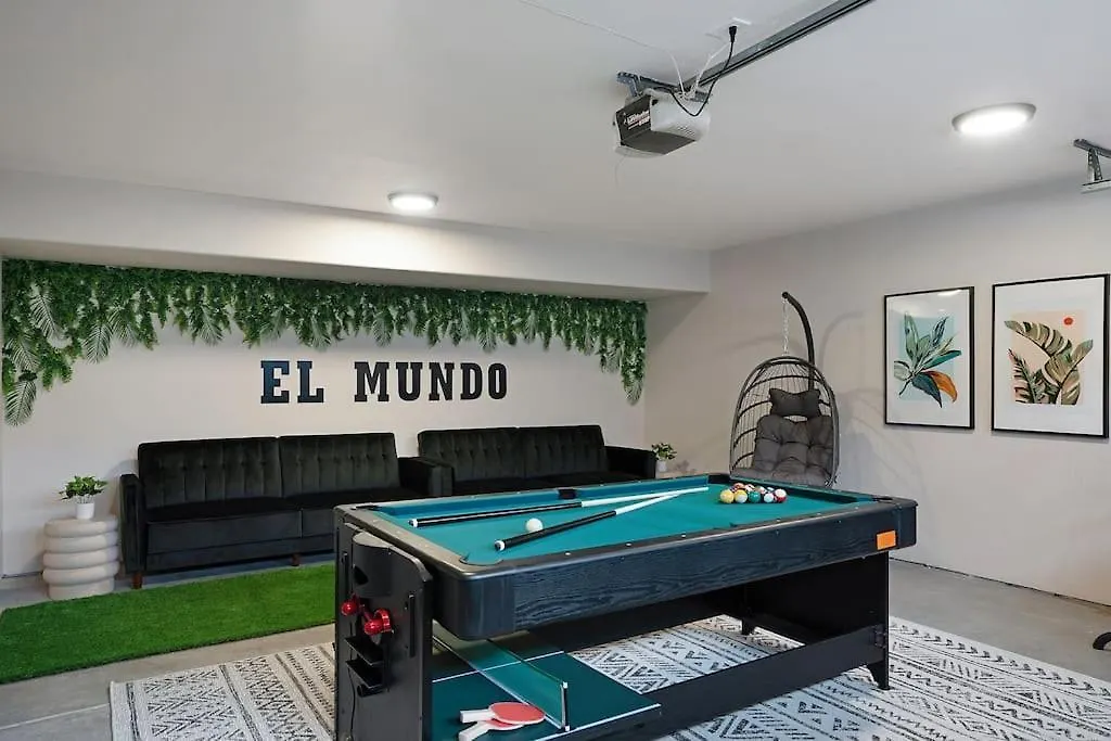 Rooftop City/water Views*jacuzzi*king Beds*central Holiday home *