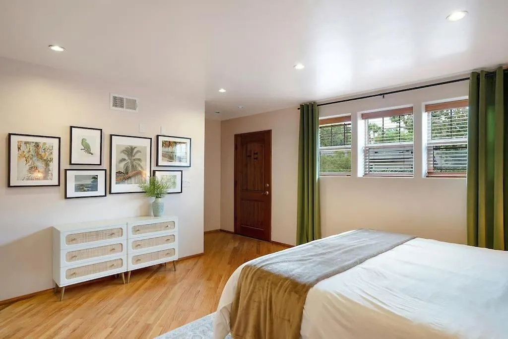 Rooftop City/water Views*jacuzzi*king Beds*central Holiday home San Diego