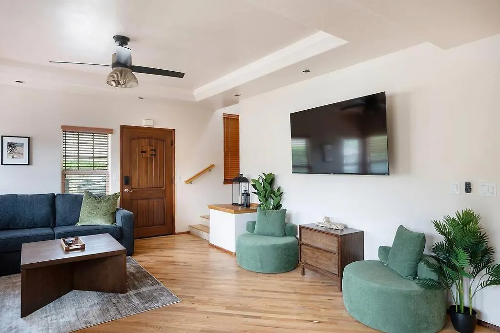 Holiday home Rooftop City/water Views*jacuzzi*king Beds*central *