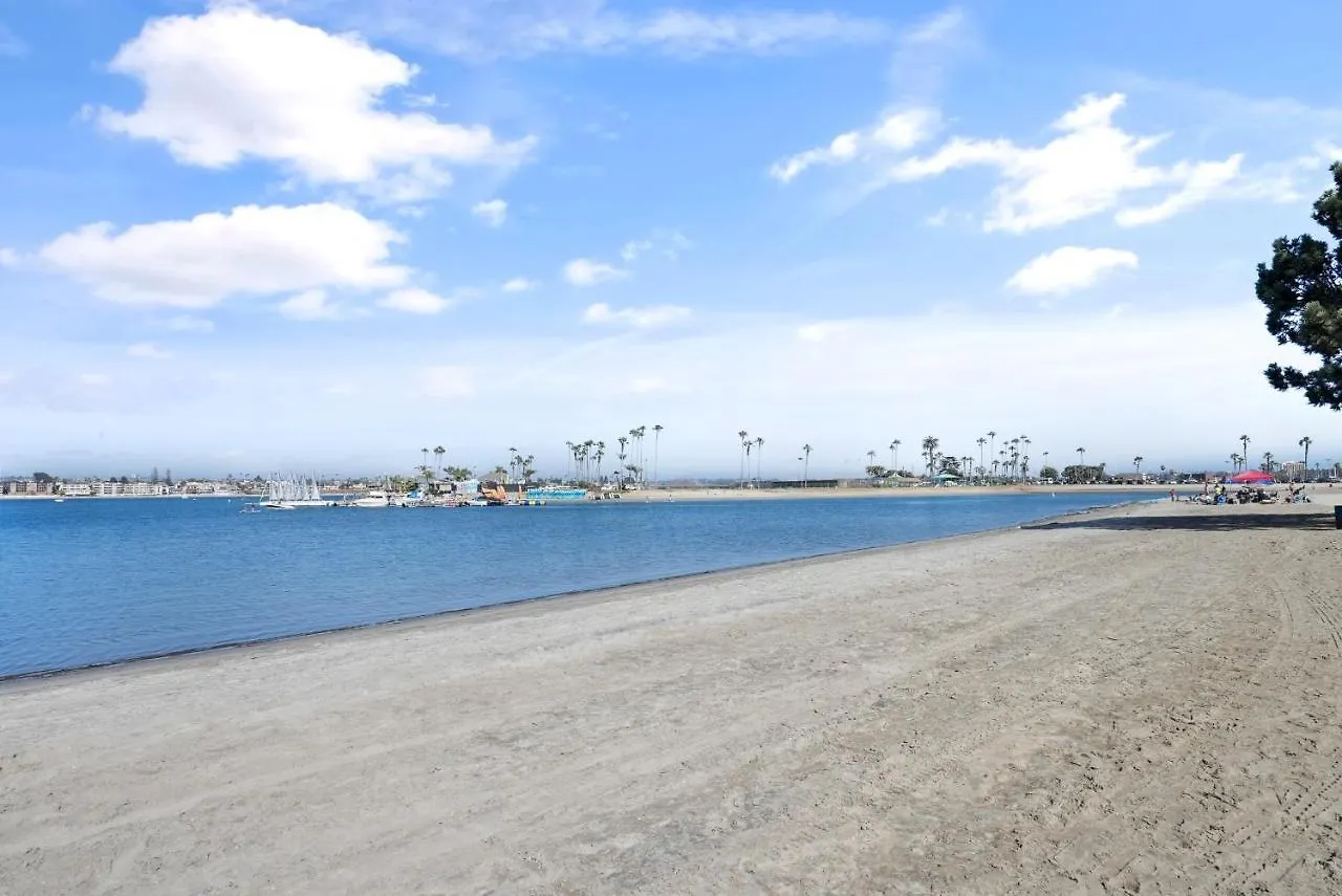 Apartment Mission Bay - Steps To Sand, Dining, Ac, Parking & Shops! San Diego