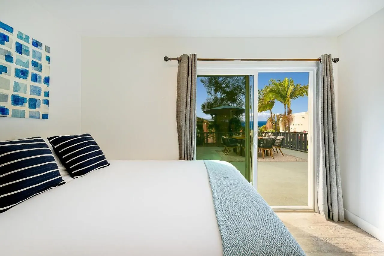 La Jolla Retreat Compound *
