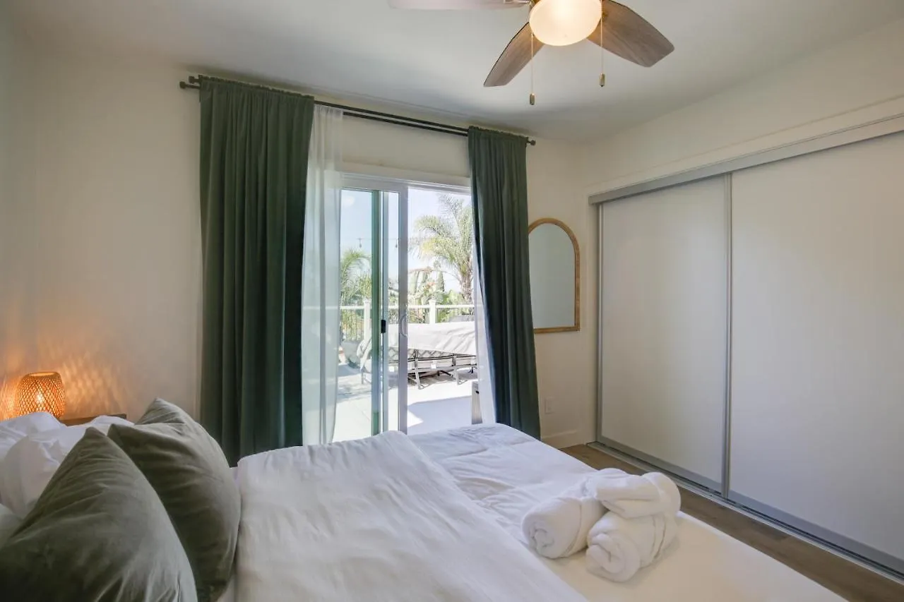Holiday home Private Outdoor Pool And Game Room! *